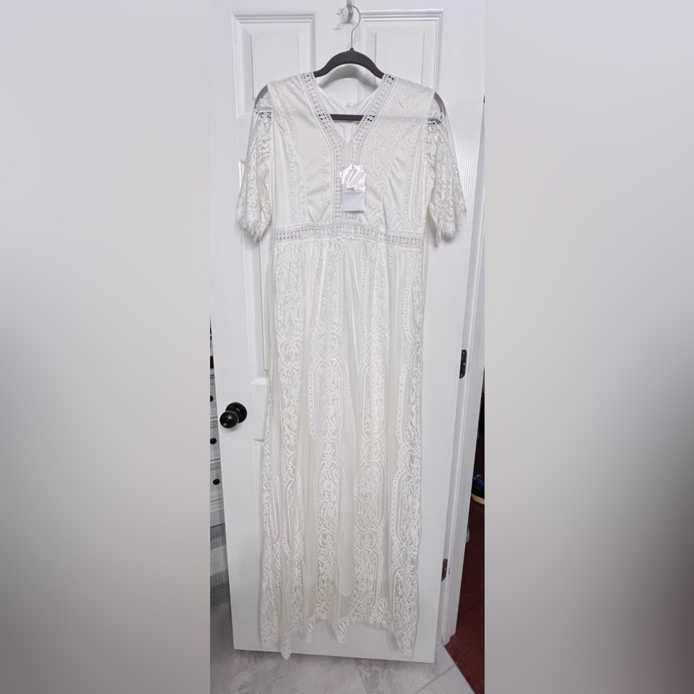 NWT Long Boho Style Lace Overlay Dress - Large- Pure White